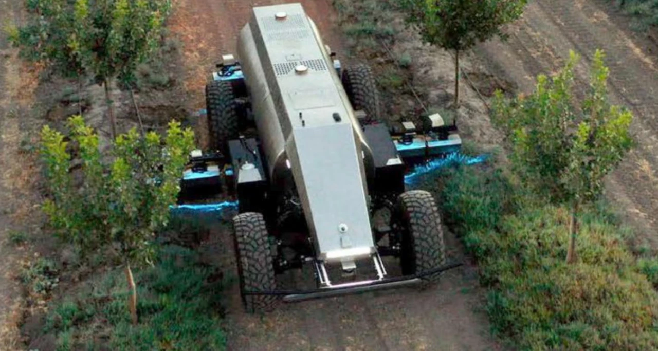 Автономний обприскувач Electric GUSS