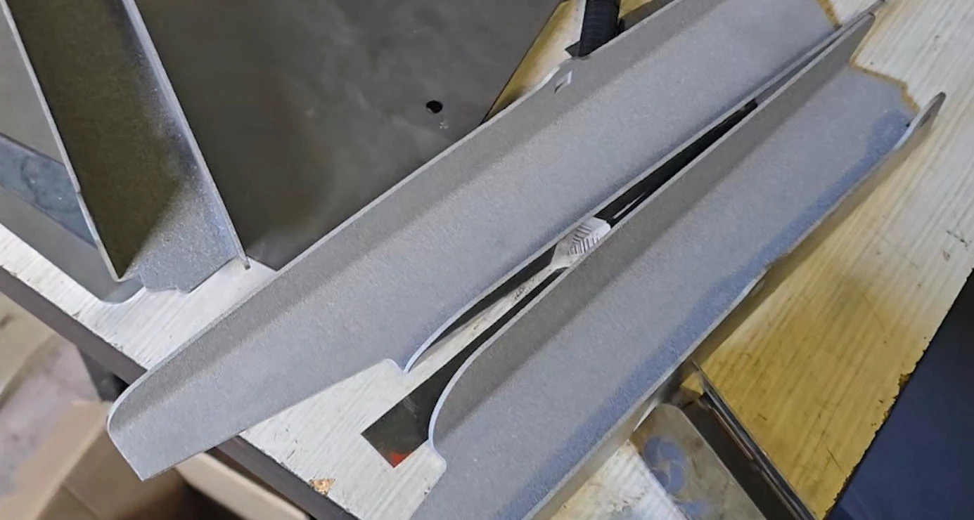 Даємо лопатки для розкидачів RAUCH