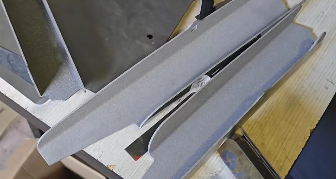 Даємо лопатки для розкидачів RAUCH