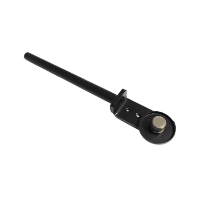 Gathering chain tensioner